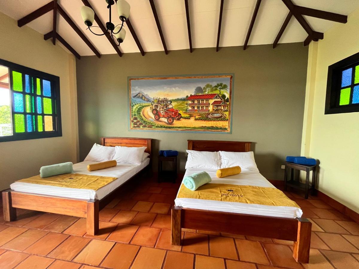 Hotel Campestre Los Mangos Кимбая Екстериор снимка