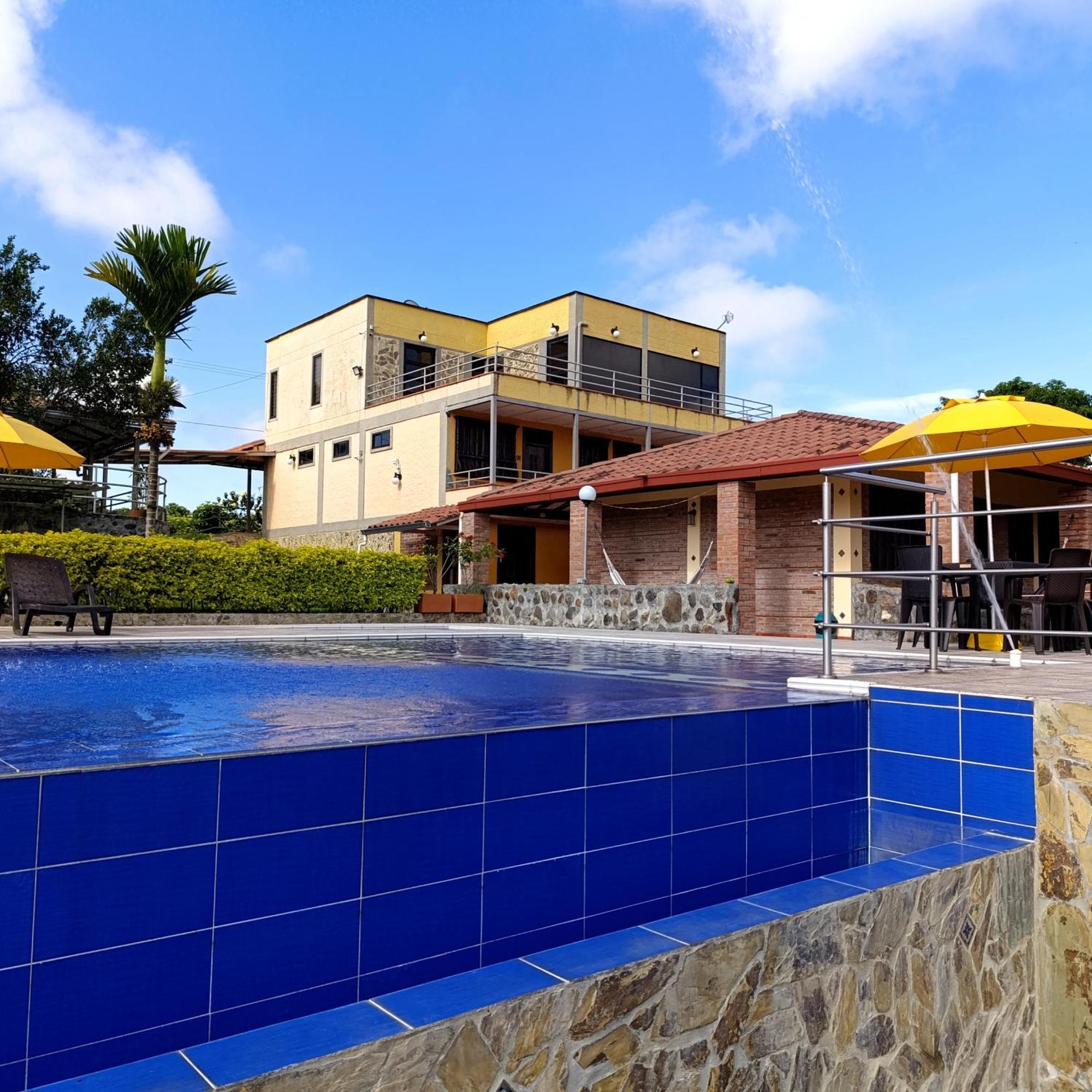 Hotel Campestre Los Mangos Кимбая Екстериор снимка