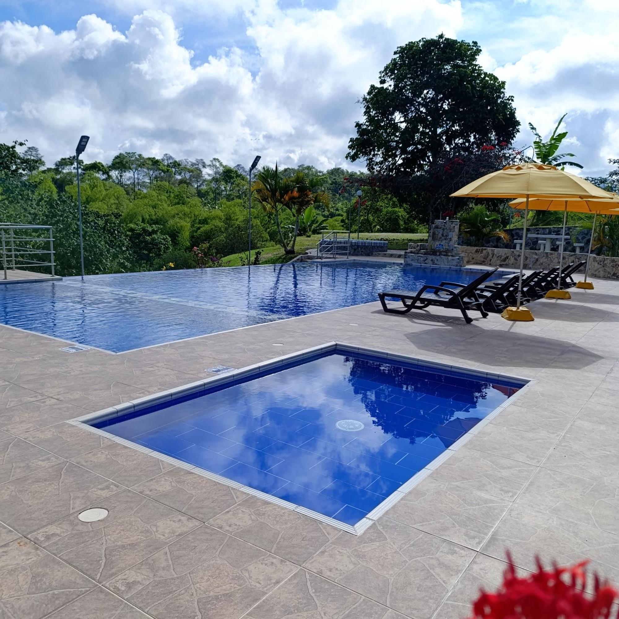 Hotel Campestre Los Mangos Кимбая Екстериор снимка