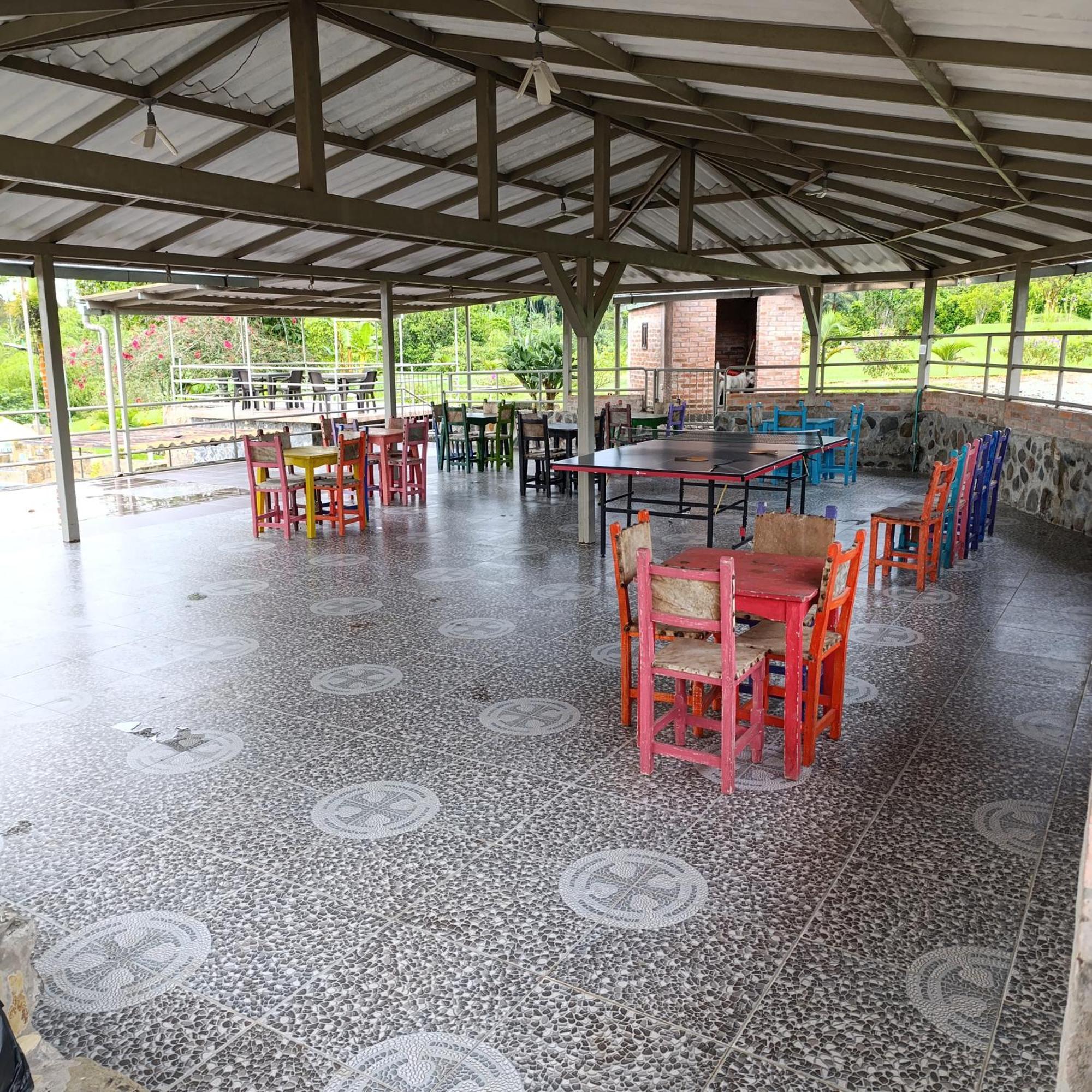 Hotel Campestre Los Mangos Кимбая Екстериор снимка