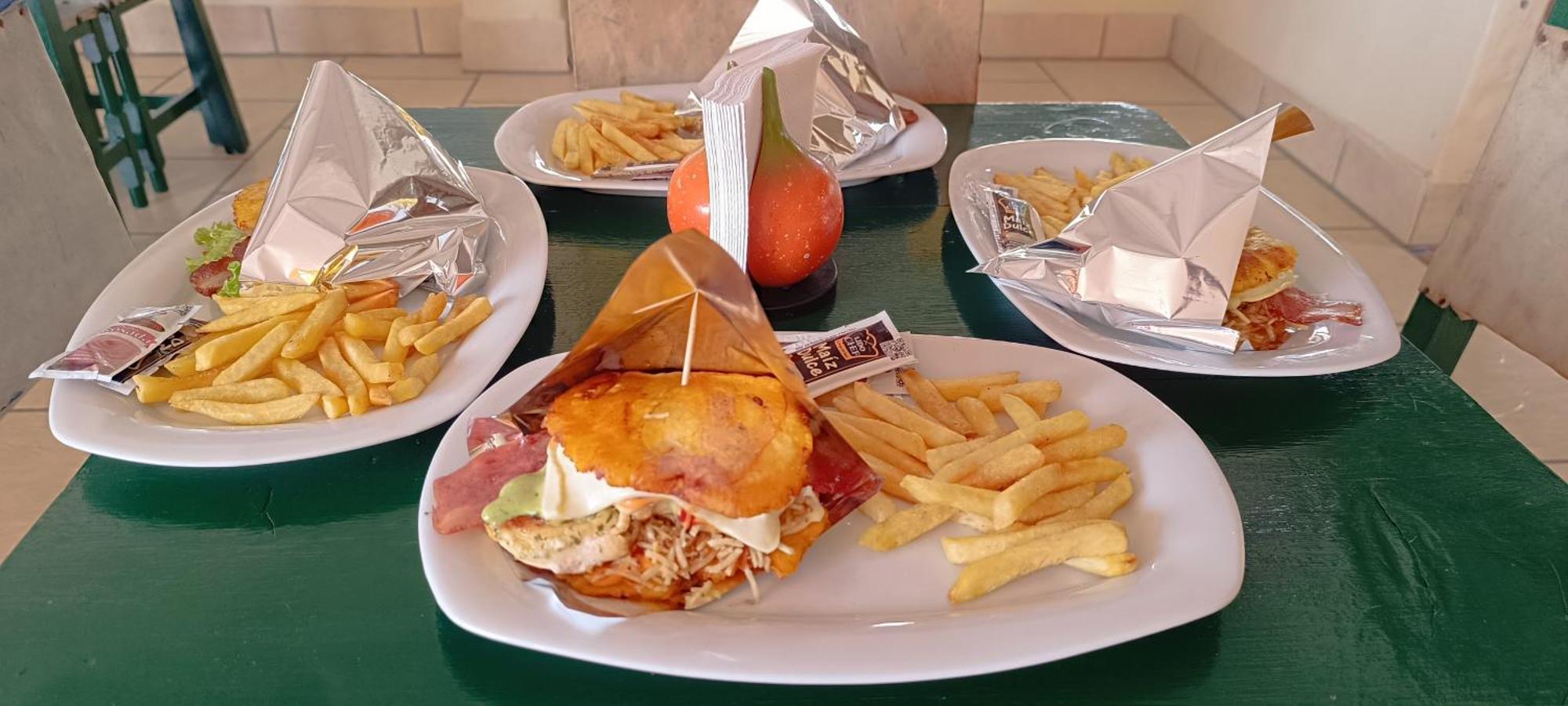 Hotel Campestre Los Mangos Кимбая Екстериор снимка