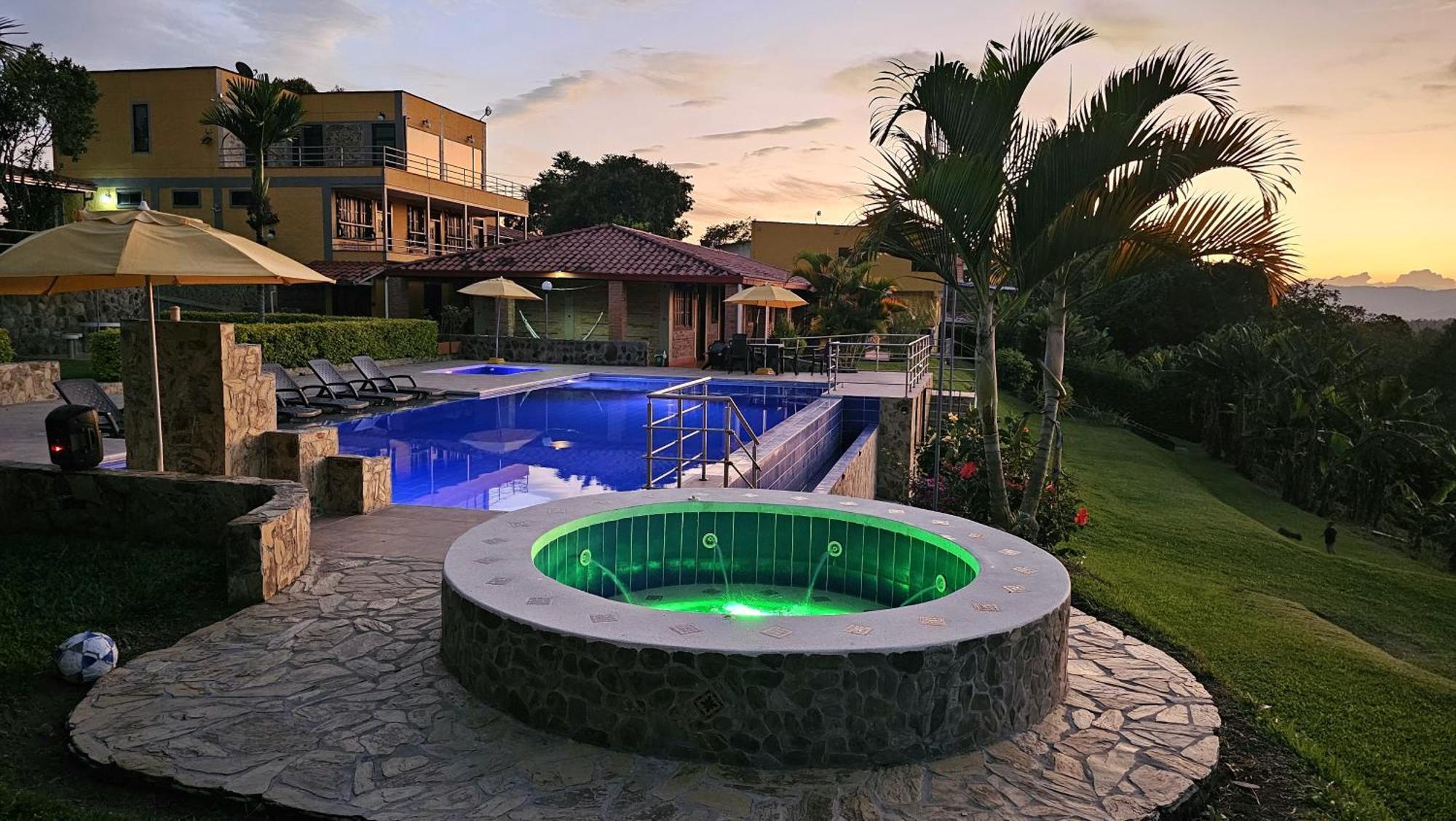 Hotel Campestre Los Mangos Кимбая Екстериор снимка